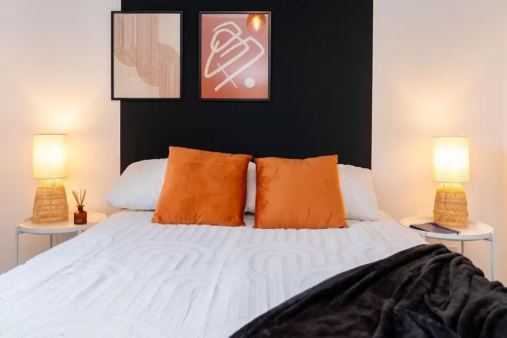 Sleek Urban Living With Bicocca Stays アバディーン アパート