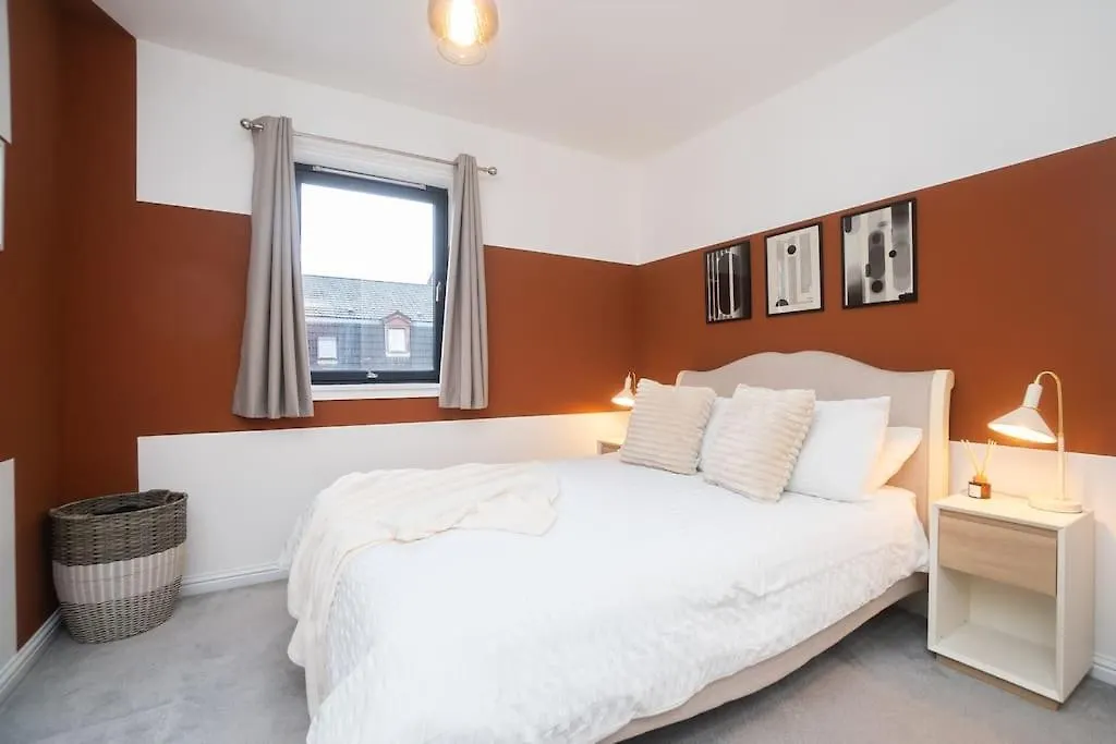 Sleek Urban Living With Bicocca Stays アバディーン